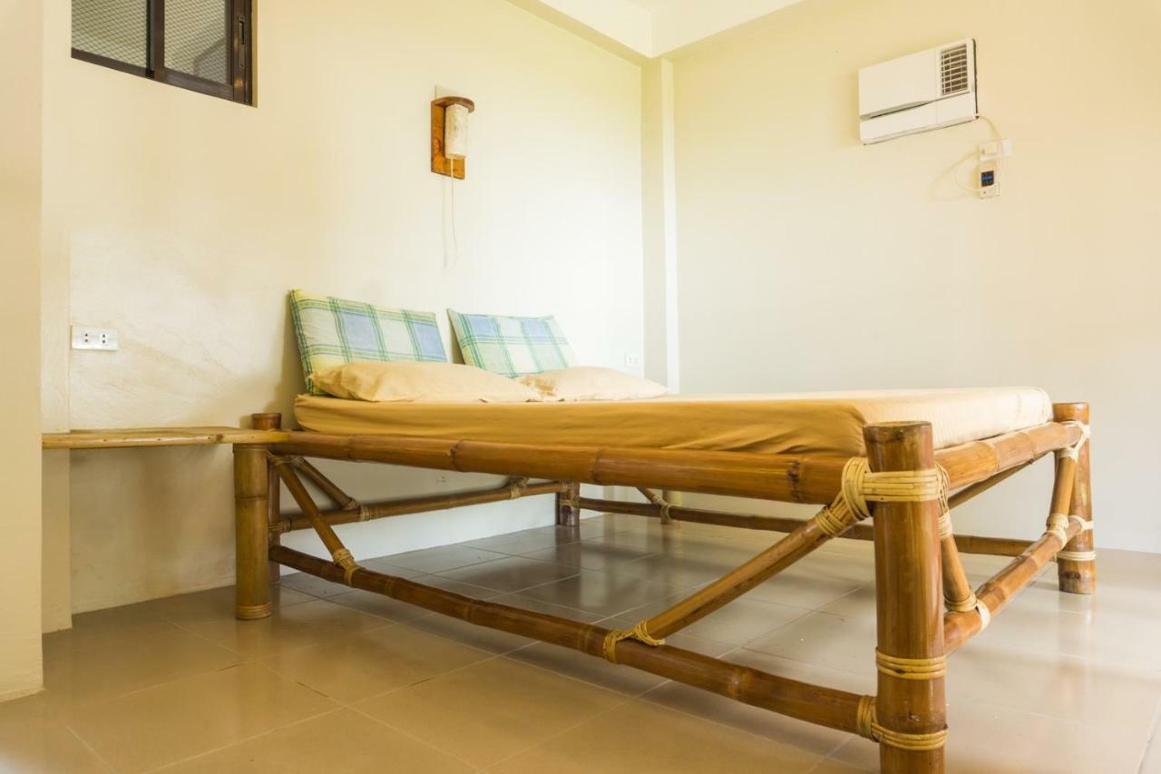 Hangout Beach Resort Катиклан Экстерьер фото