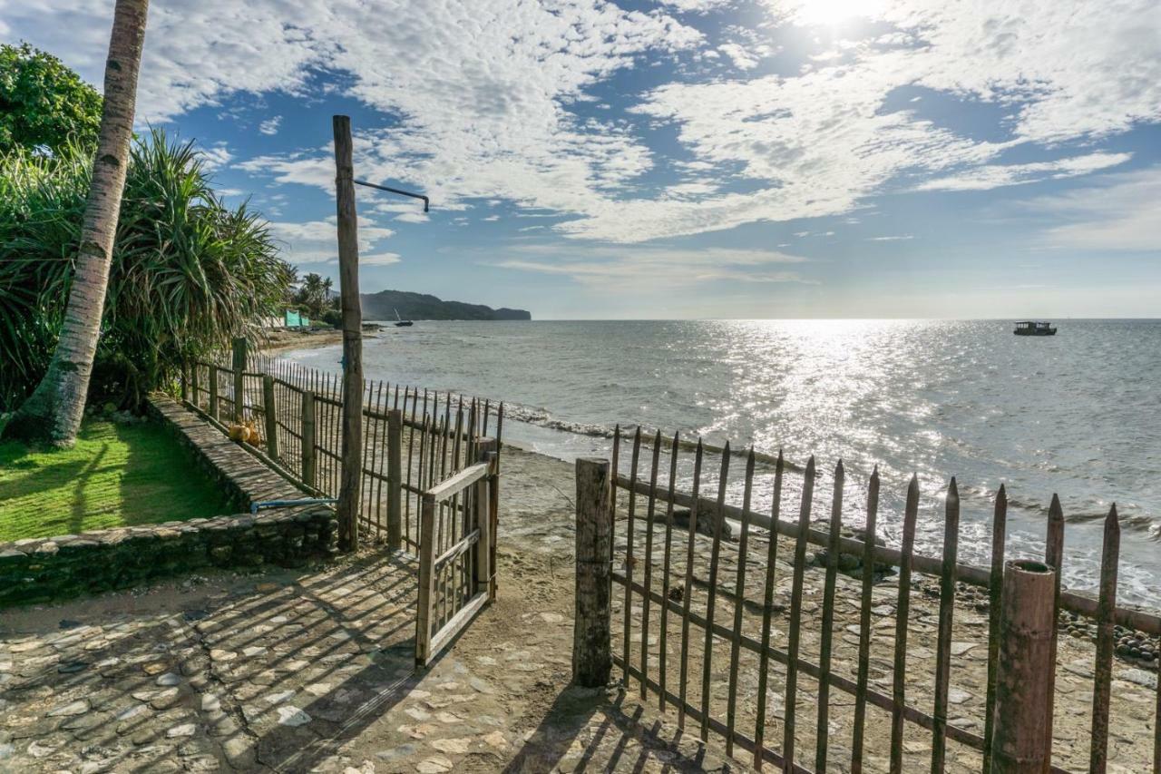 Hangout Beach Resort Катиклан Экстерьер фото